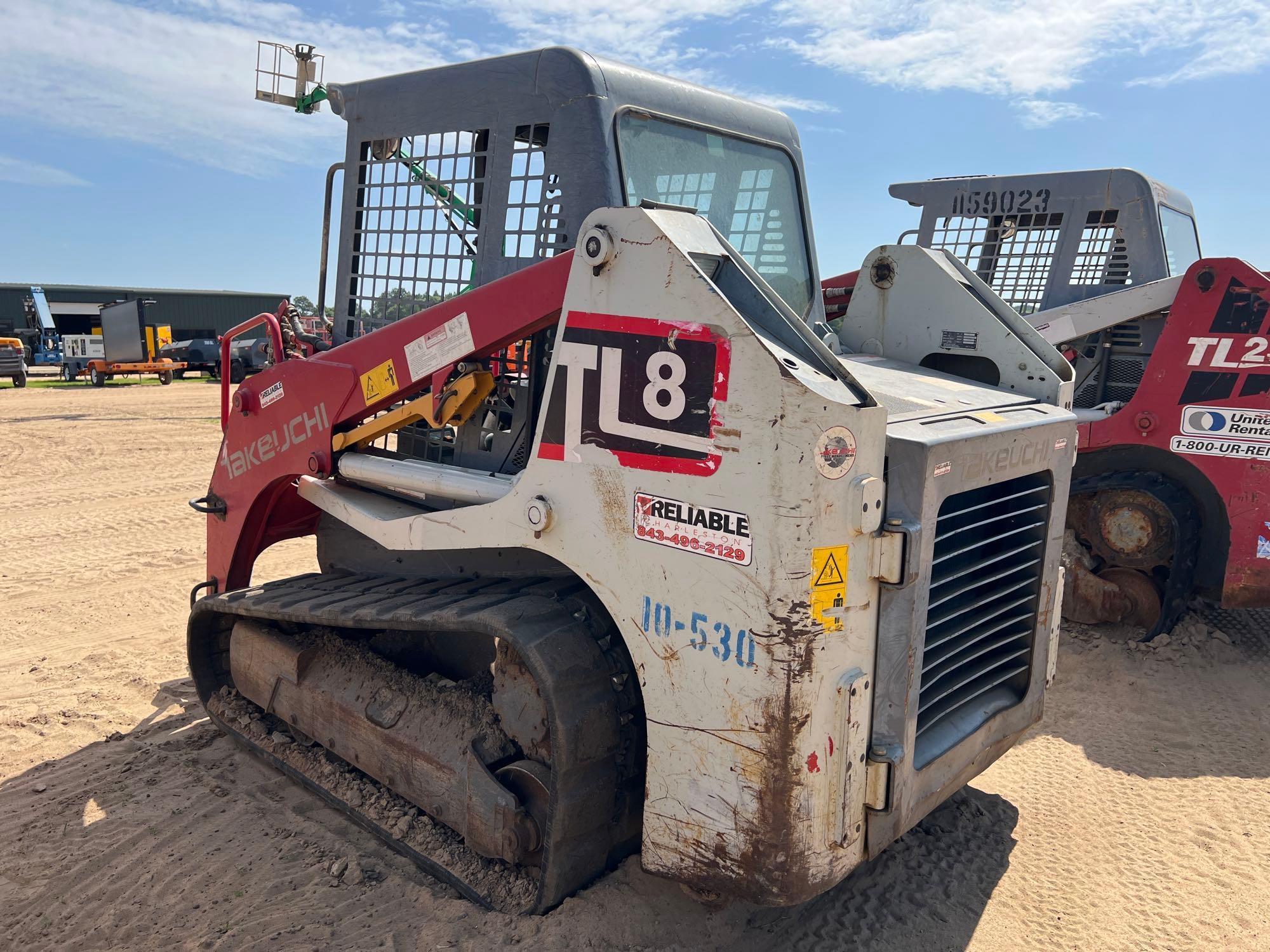 2016 TAKEUCHI TL8 SKID STEER