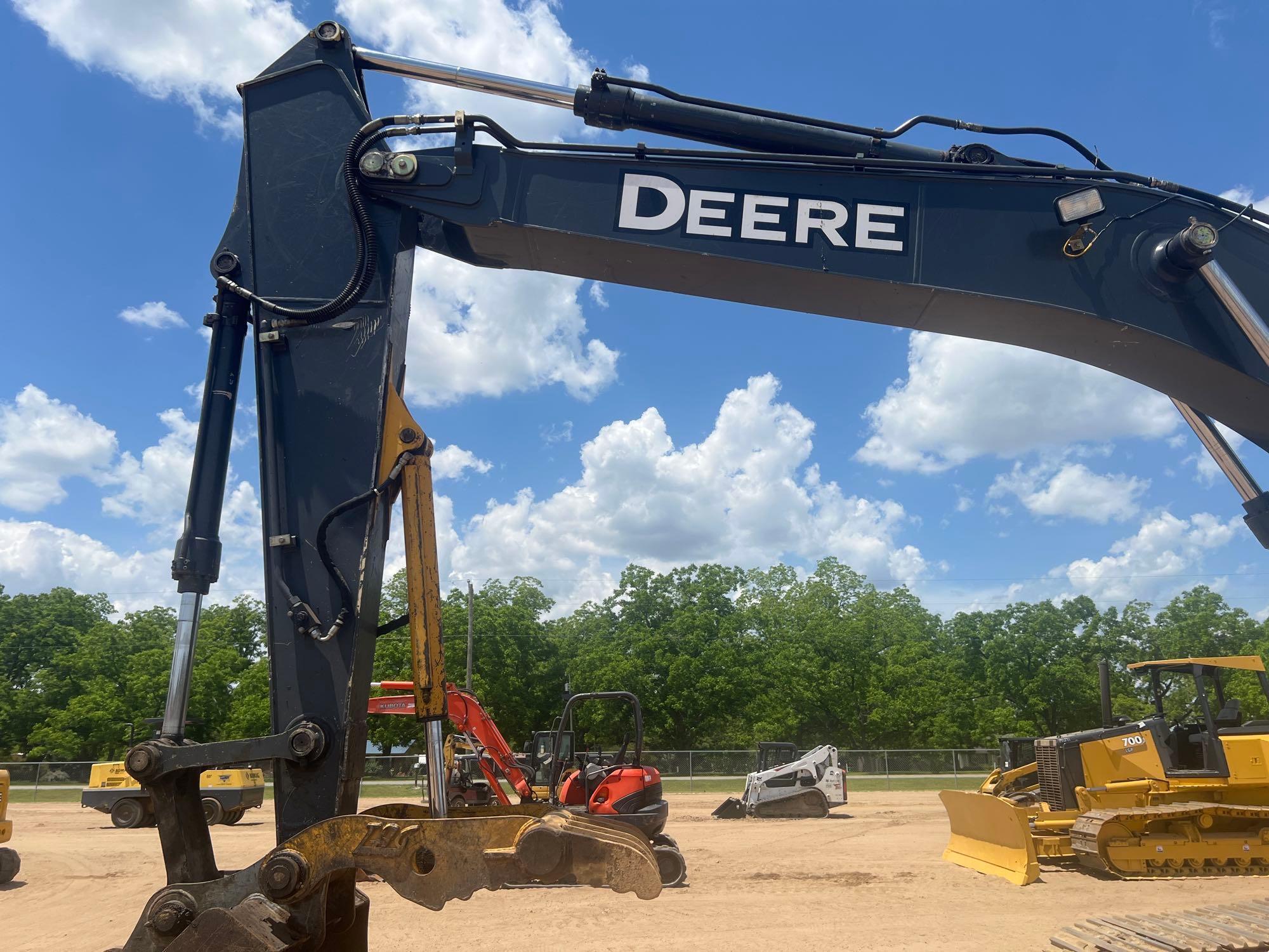 2016 JOHN DEERE 210G LC EXCAVATOR