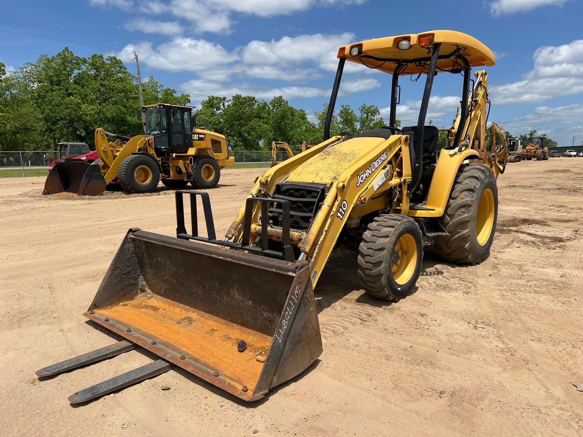 JOHN DEERE 110 BACKHOE