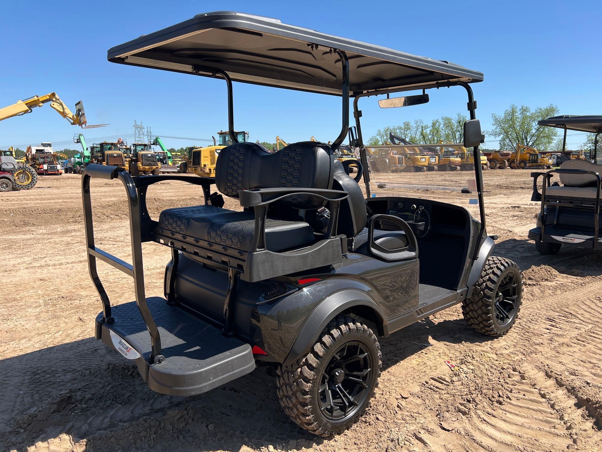 2023 MAD JAX X40L ELECTRIC GOLF CART