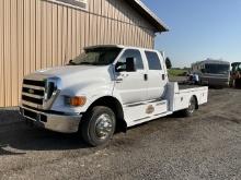 2004 Ford F650 Flatbed Truck
