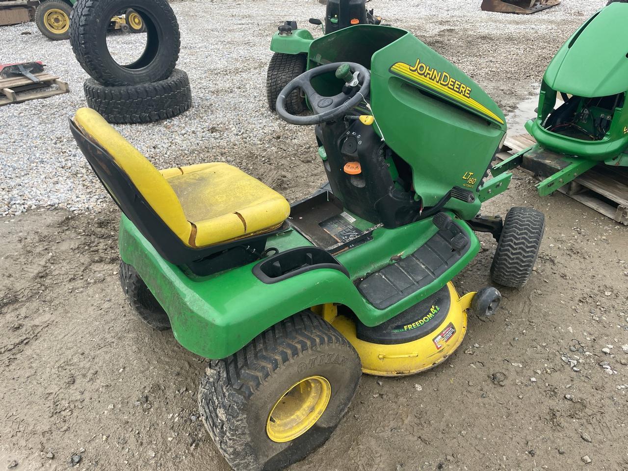 John Deere LT160 Lawn Mower