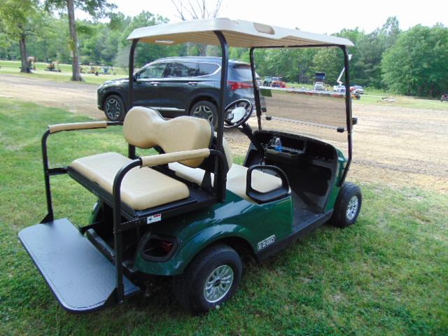 2016 E-Z-GO GOLF CART