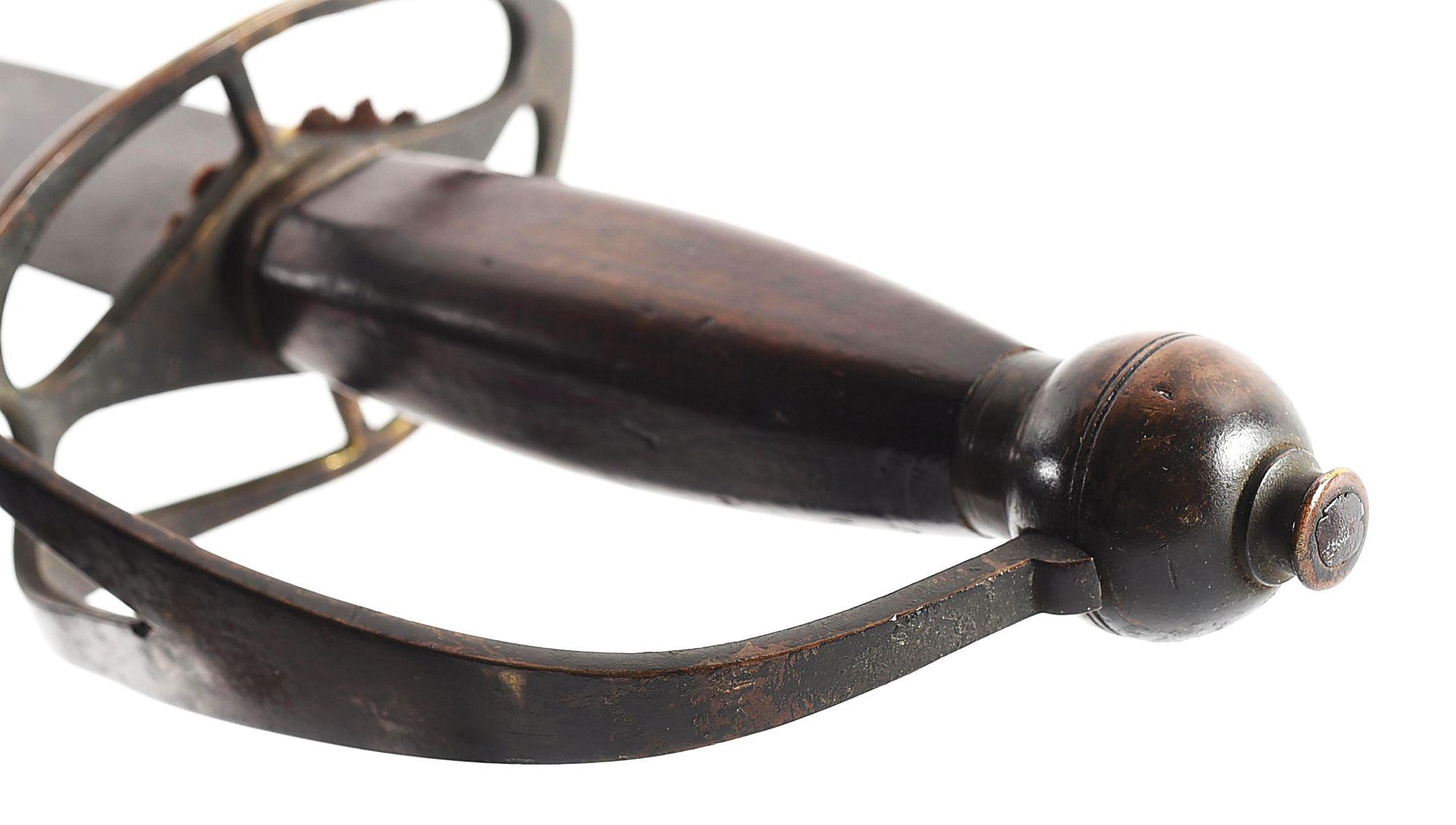 AMERICAN REVOLUTIONARY WAR ERA HORSEMAN'S SABER, EX. WARREN MOORE COLLECTION.