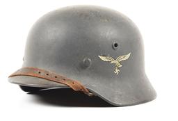 GERMAN WWII LUFTWAFFE SINGLE DECAL M40 HELMET.