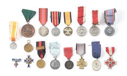 LOT OF THIRD REICH MISC MEDALS.