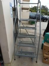 ULINE Five Stairs Ladder With Wheels