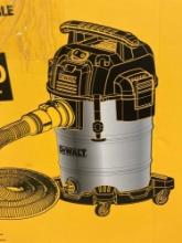 DeWalt 8 gal. Wet/Dry Vacuum*TURNS ON*