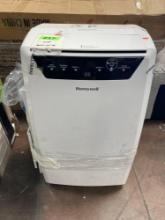 Honeywell 14,000 BTU Portable Air Conditioner