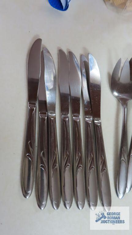 Stainless flatware