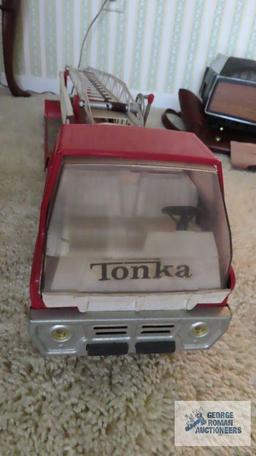 Tonka firetruck with extendable ladder