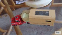 Dodge Tractor and Articulated Horse Van, "Matchbox"...king size,...made in England by Lesney
