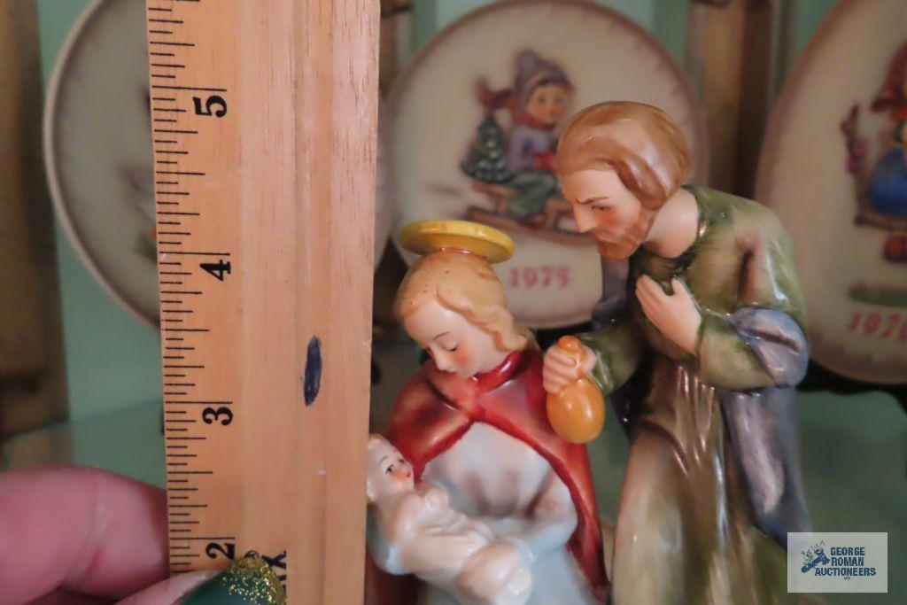 Hummel Nativity figurine number HX252