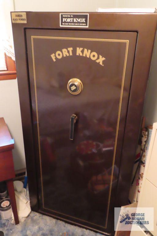 Fort Knox gun safe, model 2M83, 5 ft tall, 25 inches deep, 30 inches wide
