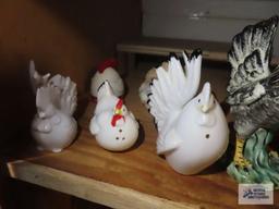 Lot of rooster and hen figurines