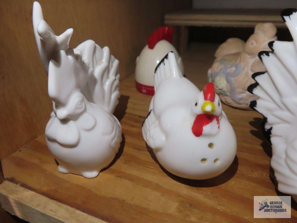 Lot of rooster and hen figurines