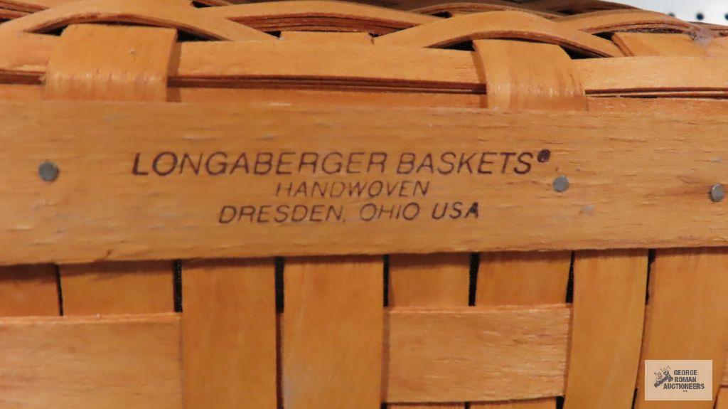 Longaberger 1995 family basket