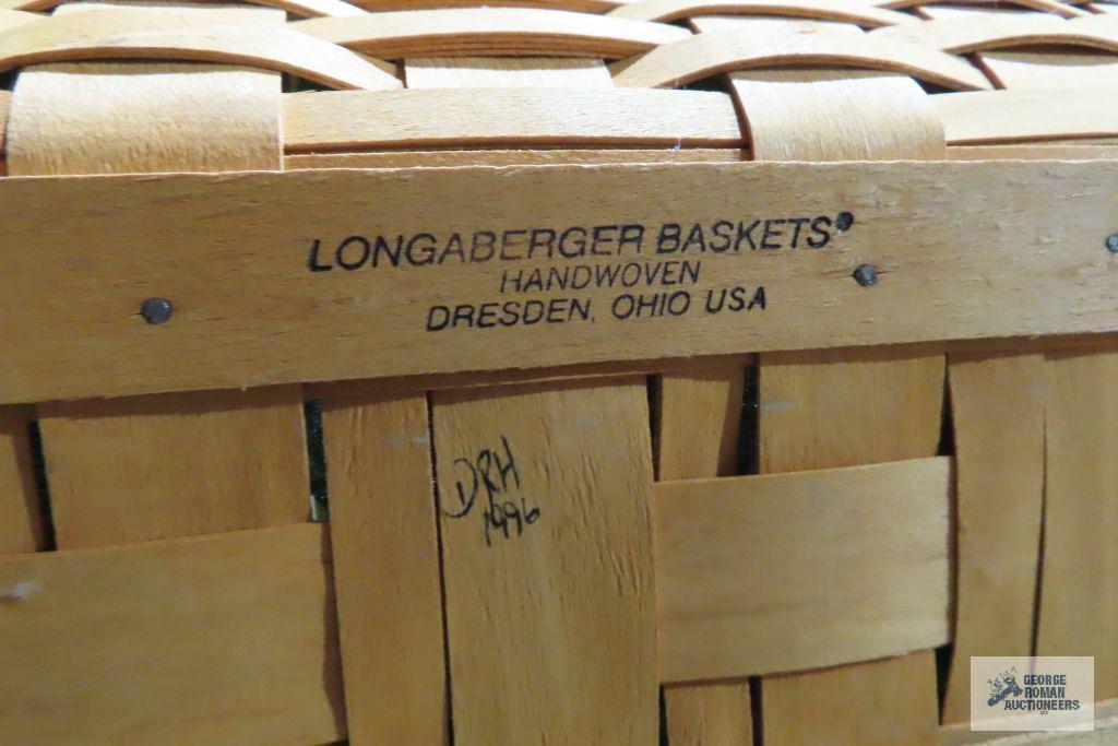Longaberger 1996 holiday basket