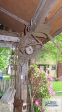 Hay hooks, wooden stirrups, birdhouse decoration and etc
