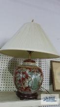 Oriental jar lamp