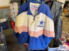 VINTAGE DALLAS COWBOYS WINTER COAT, SIZE XXL AND CAP