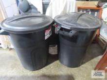 (2) 20 gallon trash cans with lids