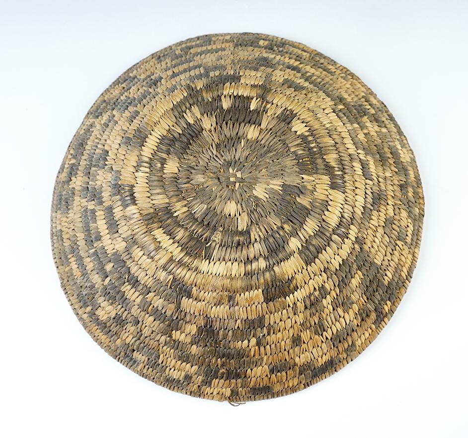 Beautifully woven 9 1/2" Pima Basket in excellent condition.