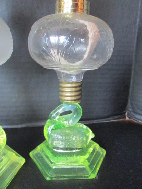 Three 2002 Heartlights Small Swan Post Uranium Glass Oil Lamps