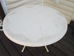 Round Fiberglass Table with Metal Bamboo Look Legs