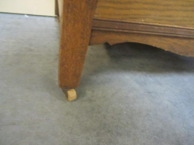 Oak Wash Stand on Casters (2 Drawer/2 Door)
