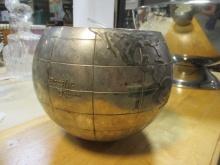 International Silver Co. Silver Tone Metal Globe Ice Bucket