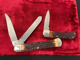 Pair of Vintage Remington Folding Knives, R-5 Gentlemen & R-12 Trapper, delrin faux horn handles