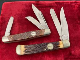 Pair of Vintage Remington Folding Knives, R-8 Stockman & R-12 Trapper, delrin faux horn handles