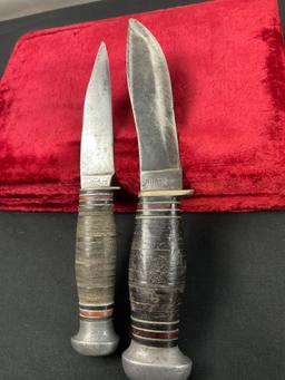 Pair of Vintage Remington Fixed Blade Hunting Knives, RH50 & RH70