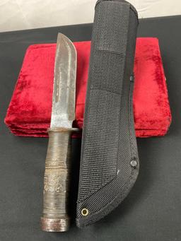 Vintage WWII Era Cattaraugus 225Q Military Combat Knife in nylon sheath
