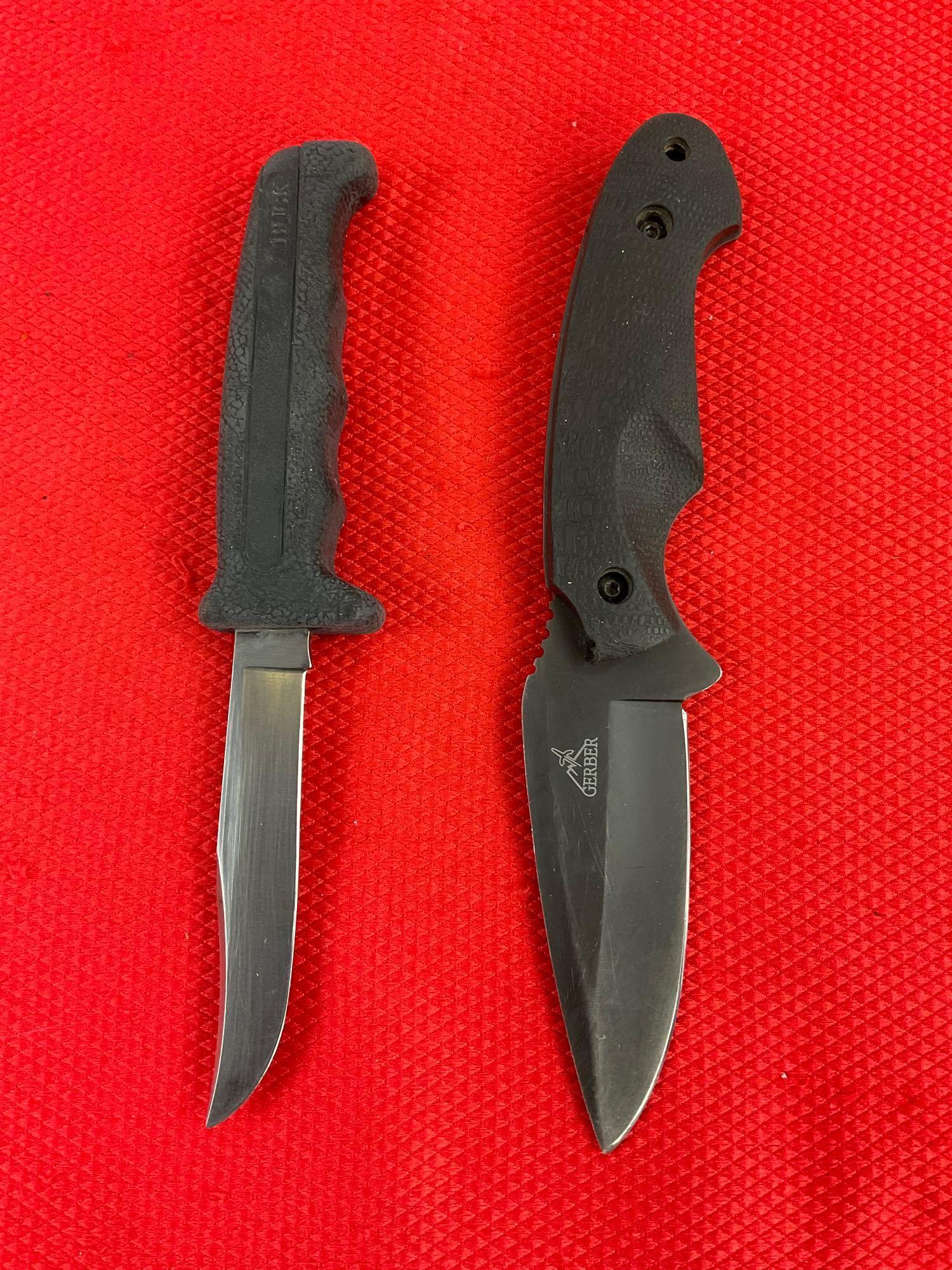 2 pcs Vintage 3.5" Steel Fixed Blade Hunting Knives w/ Sheathes. Buck 602 & Gerber. See pics.