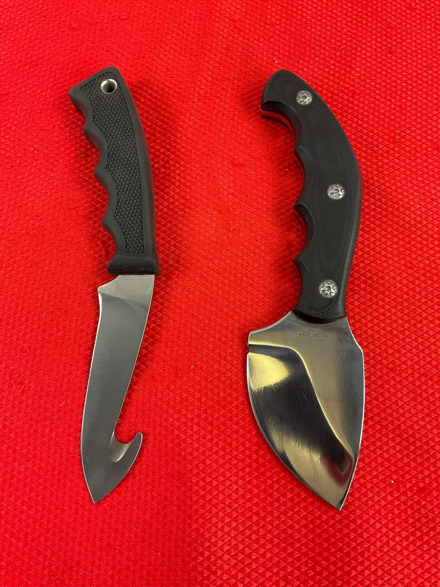 2 pcs Steel Fixed Blade Skinning Knives w/ Sheathes. Camillus Buckmaster & Browning 0024. See pics.