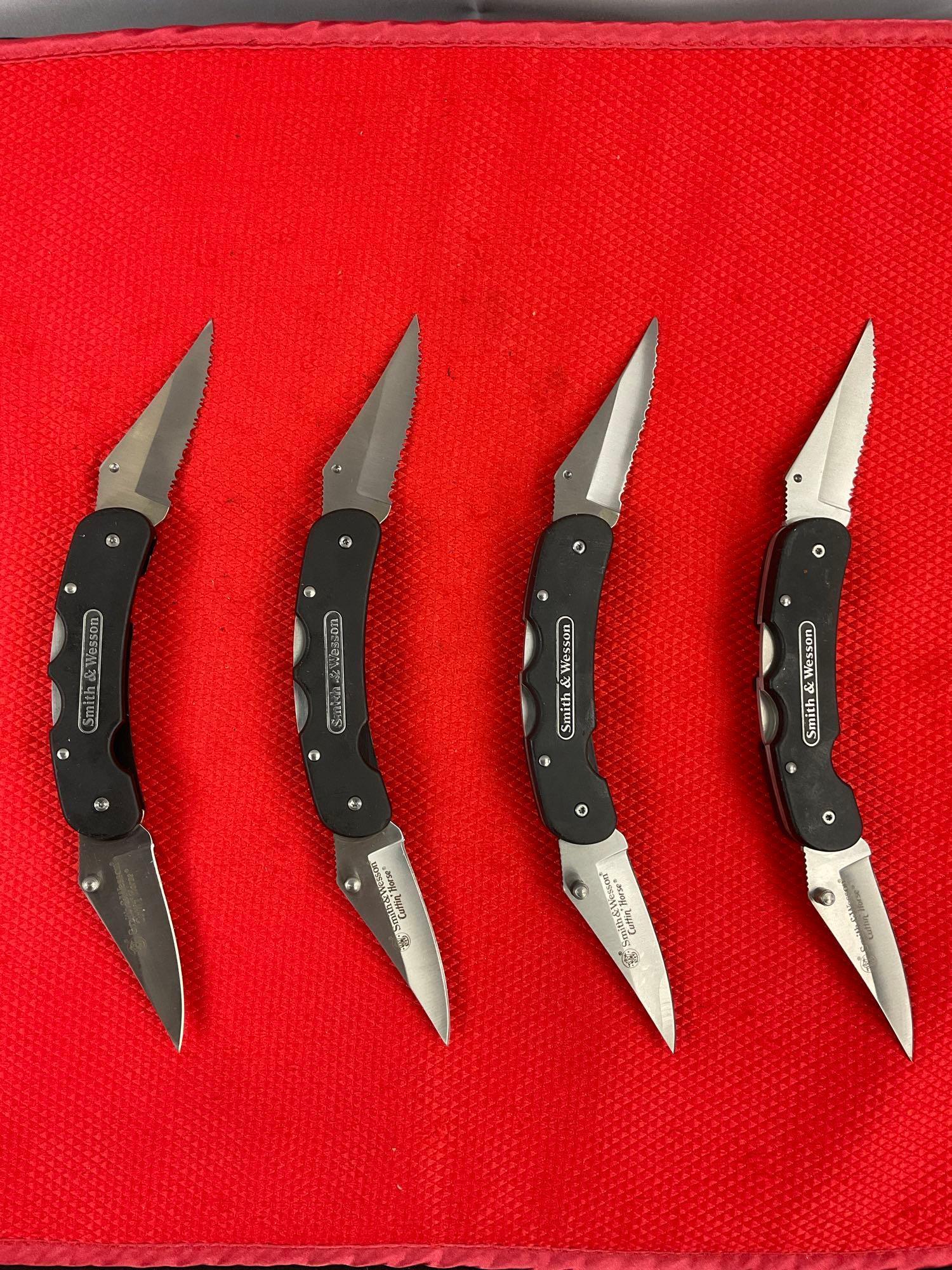 4 pcs Smith & Wesson 2.5" Folding 2-Blade Cuttin' Horse Pocket Knives Model CH400DL. NIB. See pics.