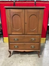 Vintage Wooden Glass Topped Dresser Cabinet w/ Cupboard, 7 Drawers & Brass Drawer Pulls. See pics.
