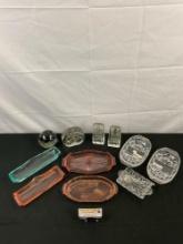 10 pcs Vintage Glass Dish Assortment. 7 Art Deco Candy Dishes. Pair of Prague Bookends. See pics.