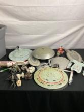 Large Collection of Vintage Star Wars & Star Trek Toys & Collectibles - See pics