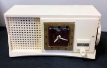 Herald Clock Radio - Model 46C42, 11"x6"x6"
