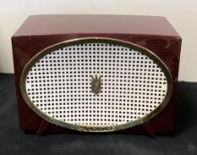 Zenith 1955 Radio - Model Y513, 10½"x6"x7", Working