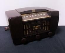 RCA Victor Radio - Bakelite Case, Model 66X11, 13¾"x7½"x8½"