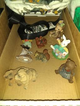 BL-Assorted Miniature Collector Figures