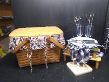Longaberger Double Handle Picnic Basket with Accessories