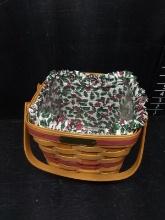 Longaberger Christmas Collection 1995 Cranberry Basket with Liner