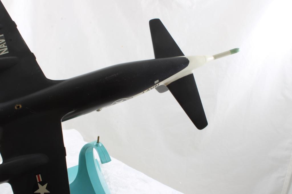 Topping Aircraft Model Lockhead Orion Desktop Navy