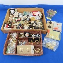 Vintage Carded Earrings & Jewelry for Parts