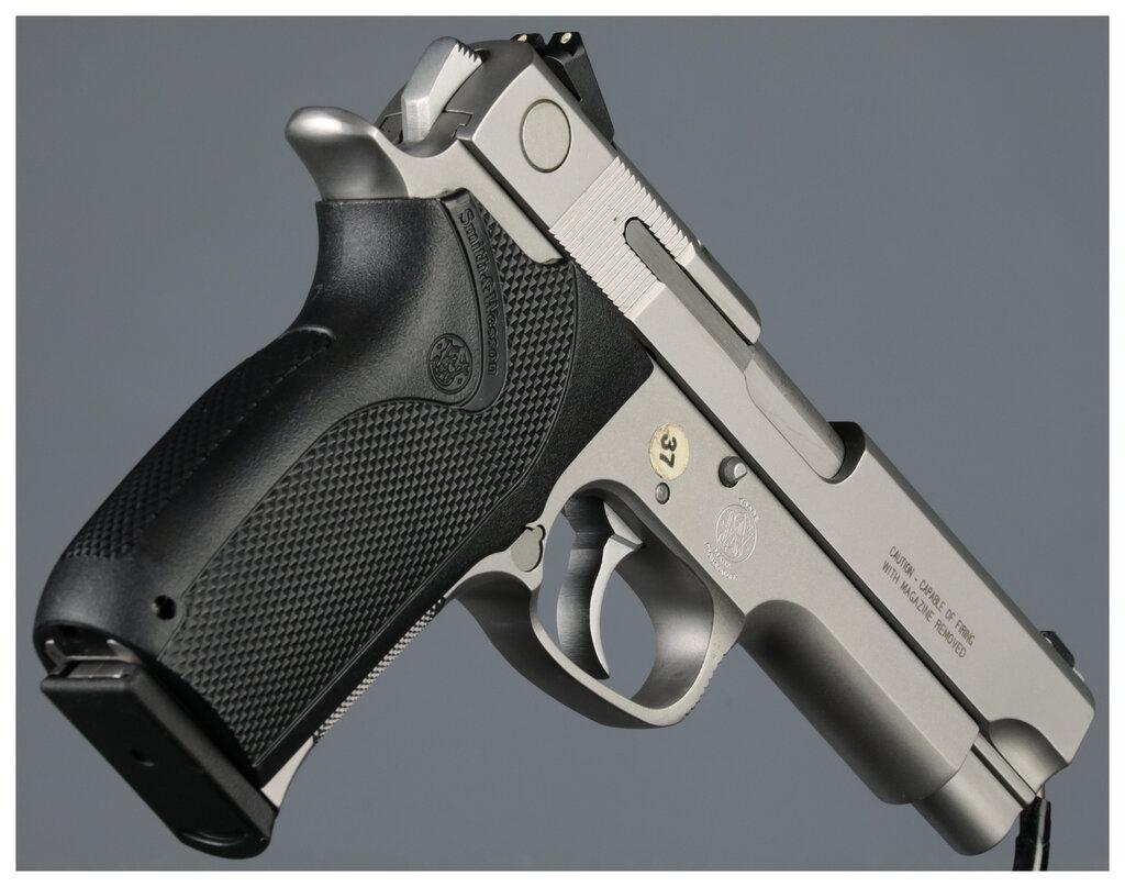 FBI Purchased Smith & Wesson Model 1076 Semi-Automatic Pistol